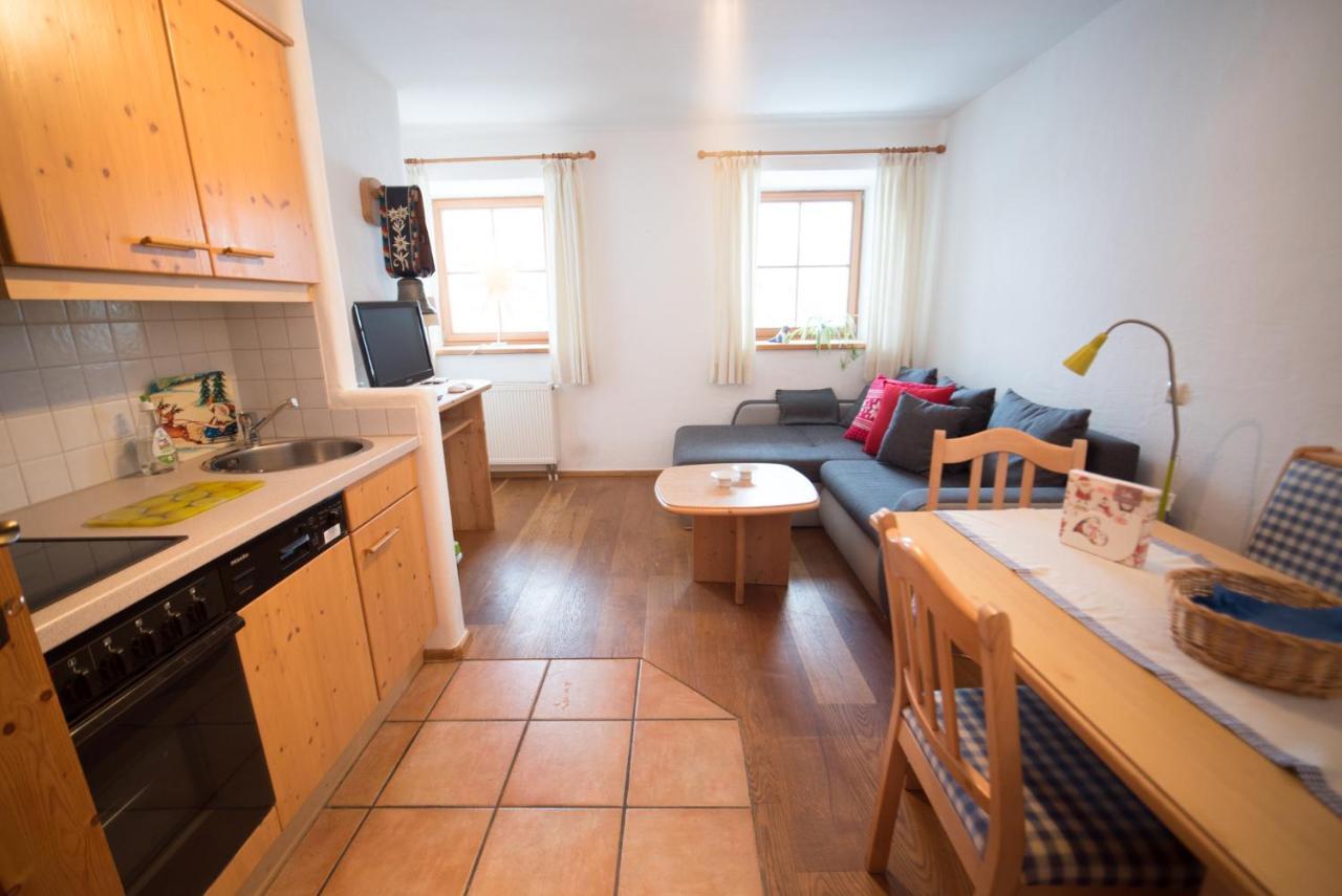 Ferienwohnung Huberhof Oberndorf in Tirol Buitenkant foto