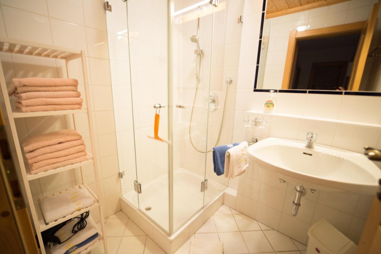Ferienwohnung Huberhof Oberndorf in Tirol Buitenkant foto