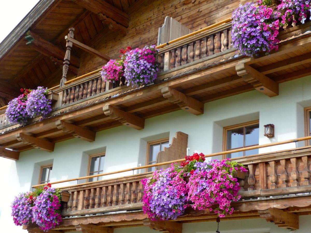 Ferienwohnung Huberhof Oberndorf in Tirol Buitenkant foto